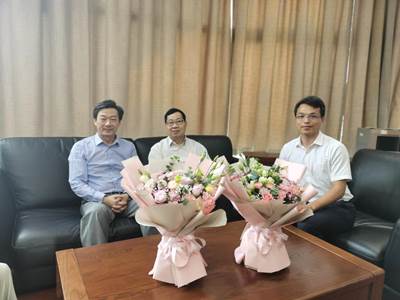 说明: http://xcb.usts.edu.cn/__local/9/E7/DD/782C4FC110270EE36A9ED33C3A5_6054DCA8_1523C.jpg