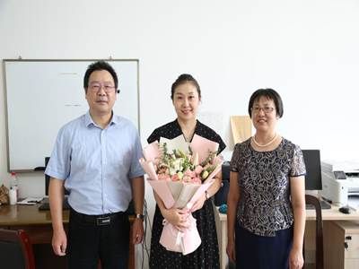 说明: http://xcb.usts.edu.cn/__local/4/5F/DB/85E2383988C0FB99DBA7E4002B6_5B780540_12564.jpg